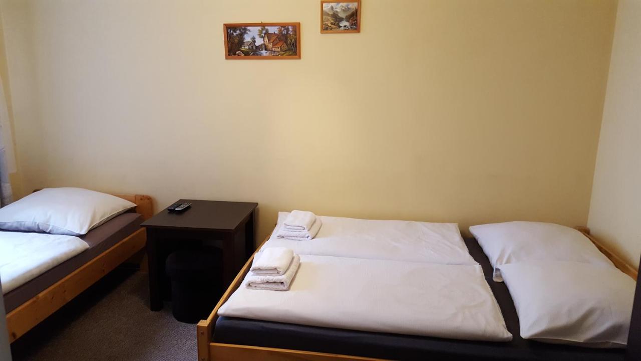 Niezapominajka Bed & Breakfast ชเจอร์ค ภายนอก รูปภาพ